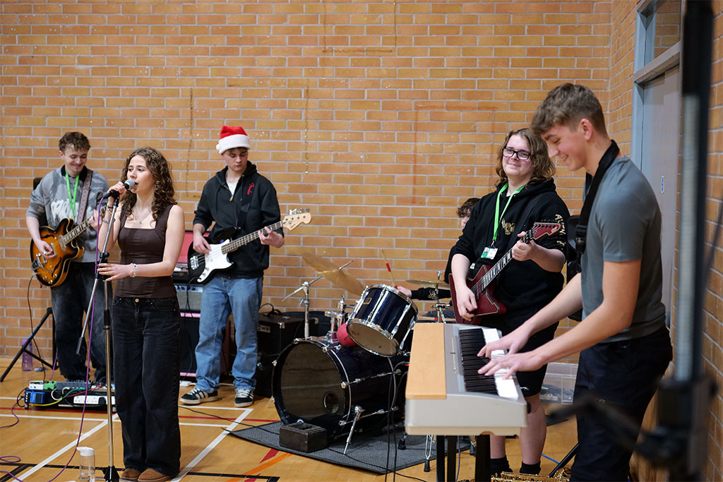 Photograph of a band performing at Certificate Evening