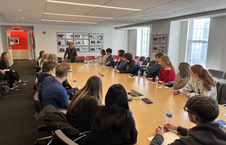 Elisabeth Bumiller introduces students to the New York Times' Washington Bureau